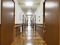 静かな廊下