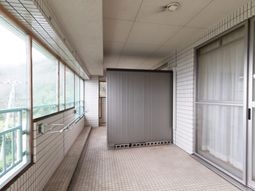 広々とした清潔な廊下