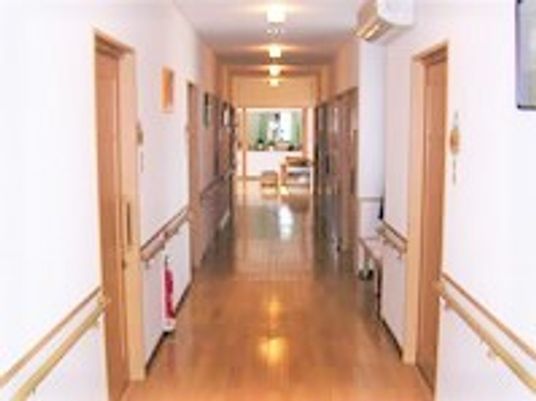 清潔感のある廊下