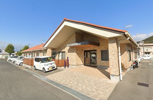 レンガ造りの外観