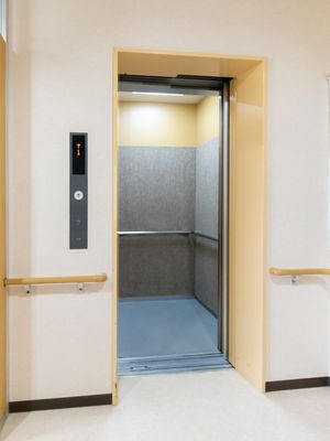 バリアフリー対応エレベーター