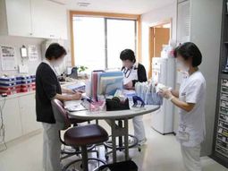 医療スタッフの作業風景