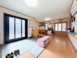 広々としたエントランス