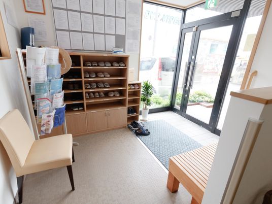 清潔なエントランス風景