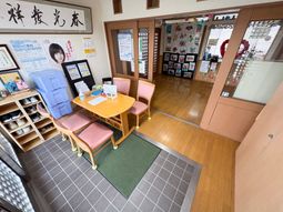 スタッフが座るスペース