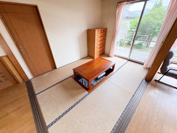 広々とした和室