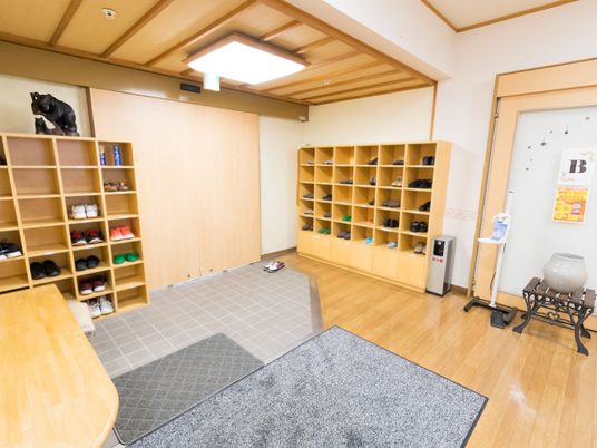 和風の明るいエントランス
