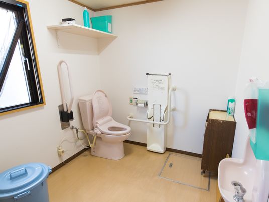 バリアフリーのトイレ設備