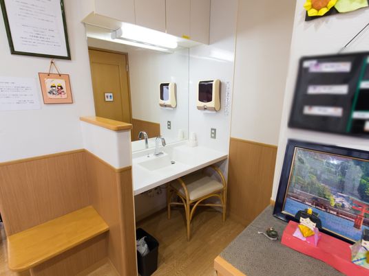 洗面台付きの居室空間