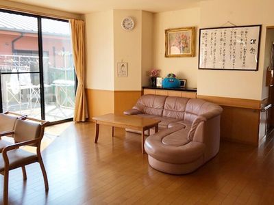 和やかなリビングの様子