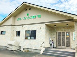 綺麗な建物のエントランス