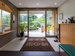 明るいエントランス