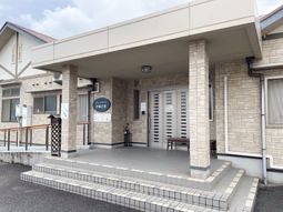 入り口の外観