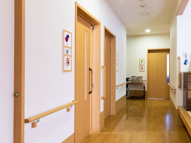 手すり付きの廊下