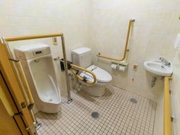 バリアフリー構造の浴室