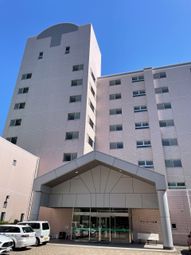 清潔感のある施設エントランス