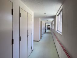 ゆったりとした廊下