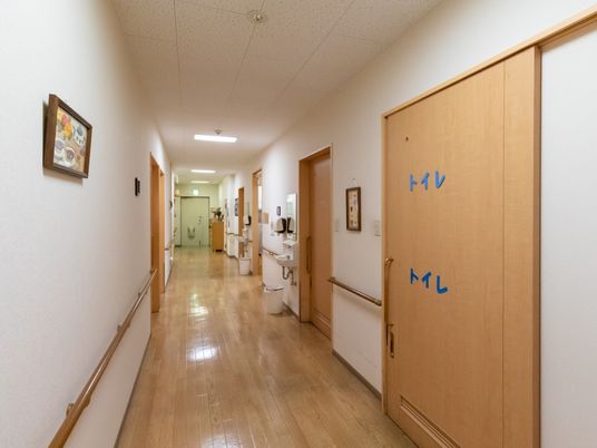 清潔感あふれる廊下