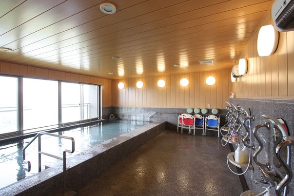 浴槽とシャワーの部屋