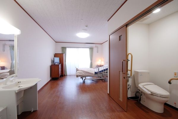 落ち着いた雰囲気の居室