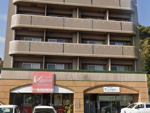 アパートの外観 外観 穏やかな環境に位置する建物です。居住者に快適な生活空間を提供しています。