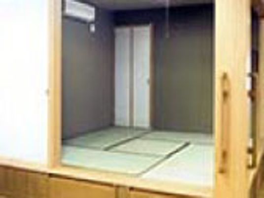 和室のシンプルな空間