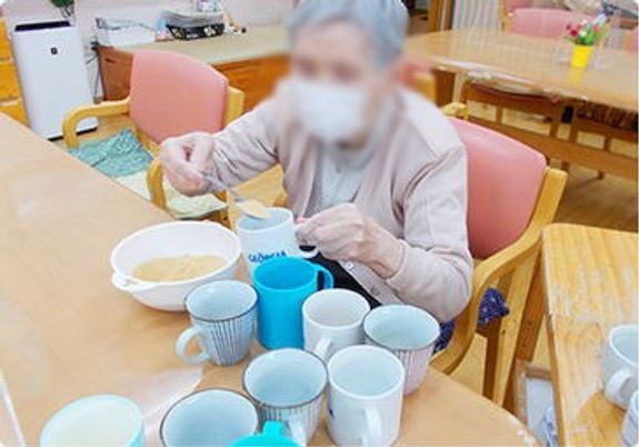 カップを並べる様子