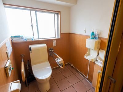 バリアフリーのトイレ設備