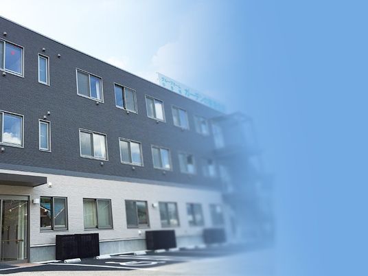 3階建ての外観  