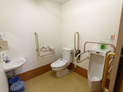 バリアフリーの洗面トイレ