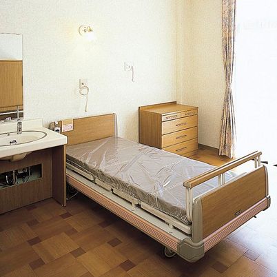 静かで明るい居室