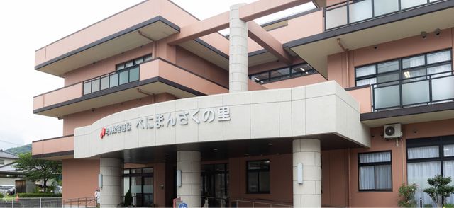 立派なエントランス
