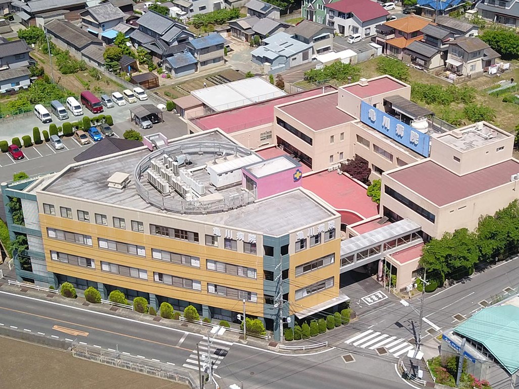医療法人慈彗会亀川病院の外観