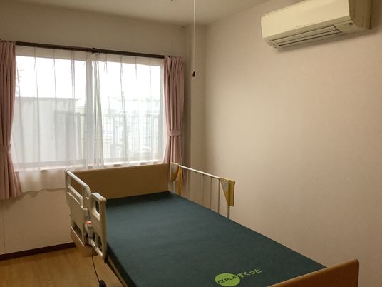 清潔感溢れる居室