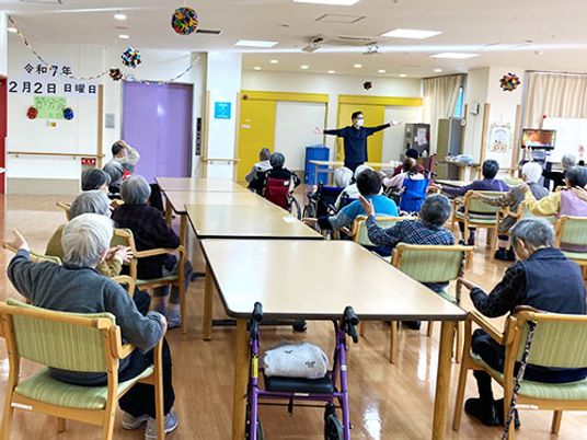 明るいイベントの広間