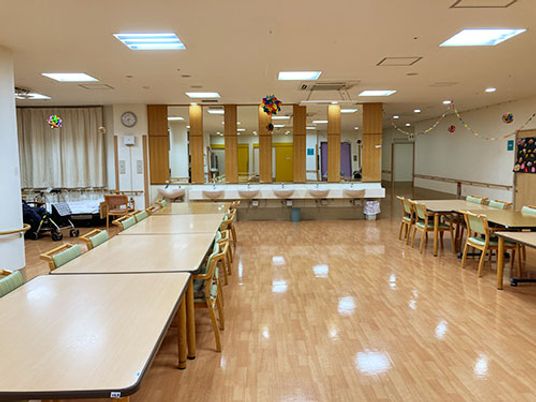 広いスペースのダイニングルーム