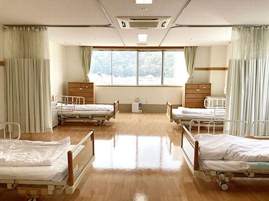 自然光の差し込む居室