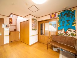 ロビーの落ち着いた空間