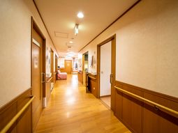 廊下の落ち着いた空間
