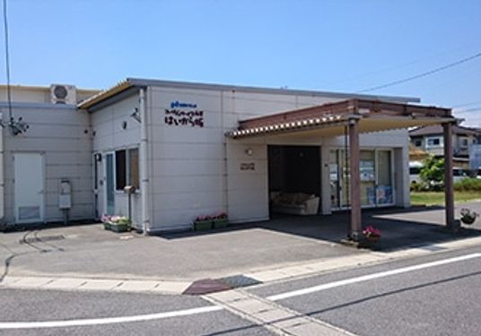 エントランスの外観