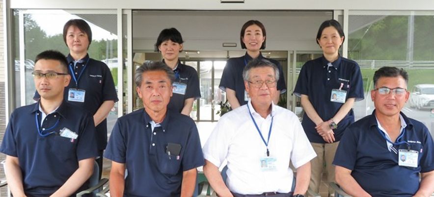 職員の集合写真