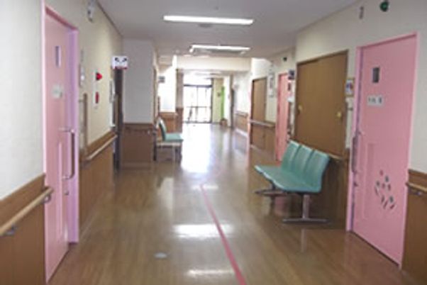 広々とした廊下