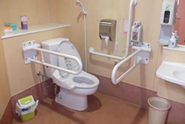 清潔な設備のトイレ