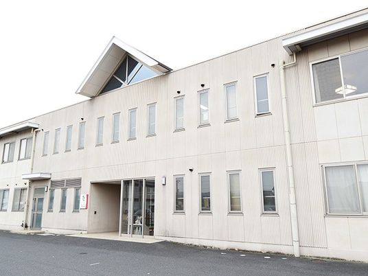 外観の建物正面  