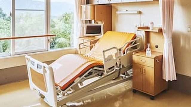 広い窓のある居室 居室 自然光がたっぷり入る居室は、明るく快適な環境で過ごせます。リラックスに最適です。