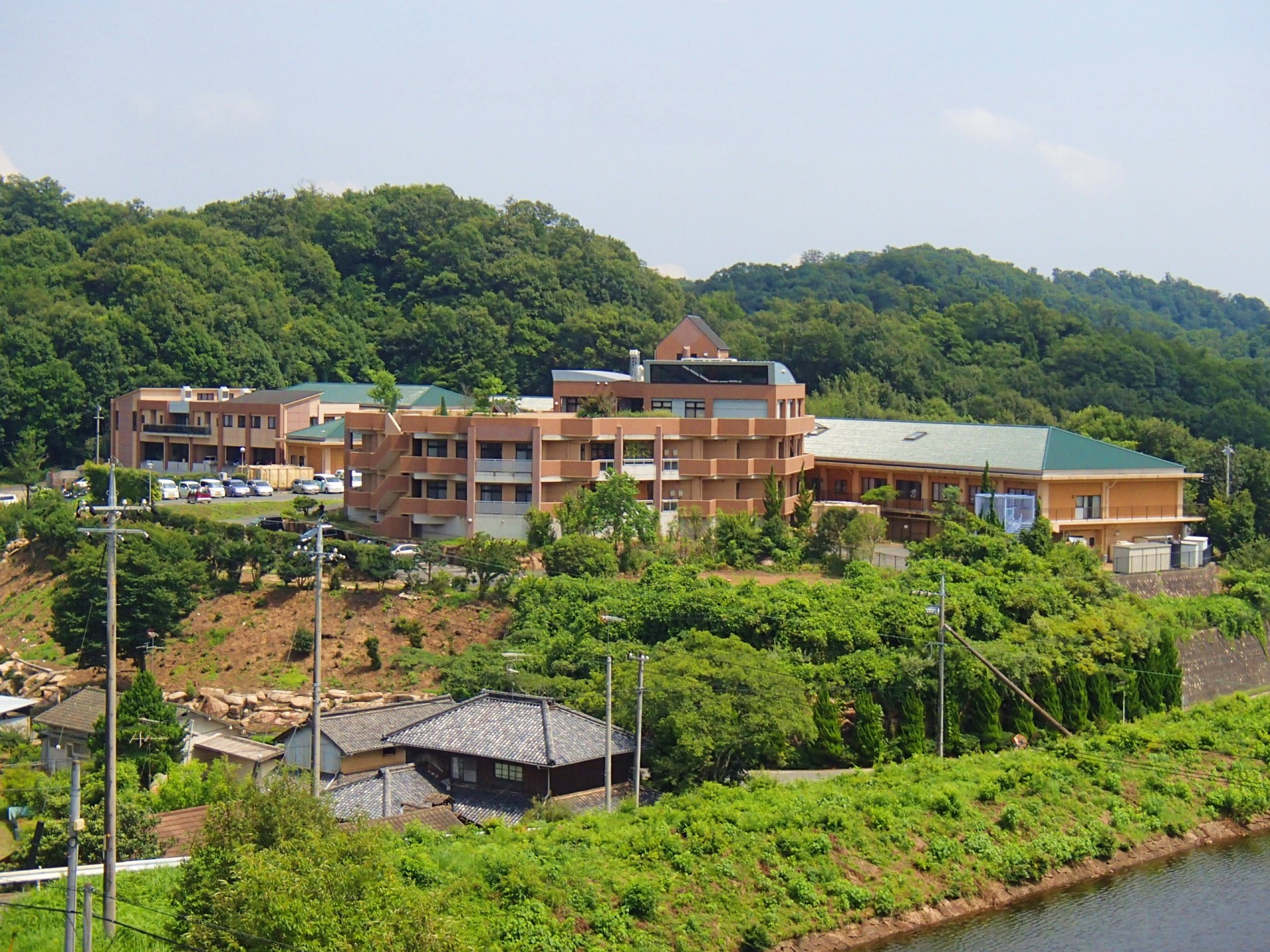 短期入所生活介護事業所サンサンホームの外観