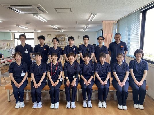 スタッフ集合の機能訓練室  