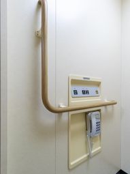 廊下に設置されたコール装置
