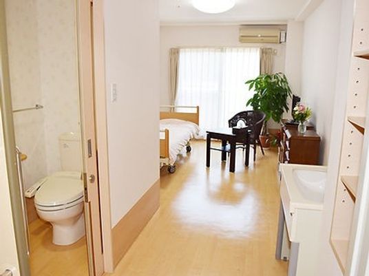 自然光が明るい居室
