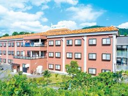 レンガ調外壁の建物